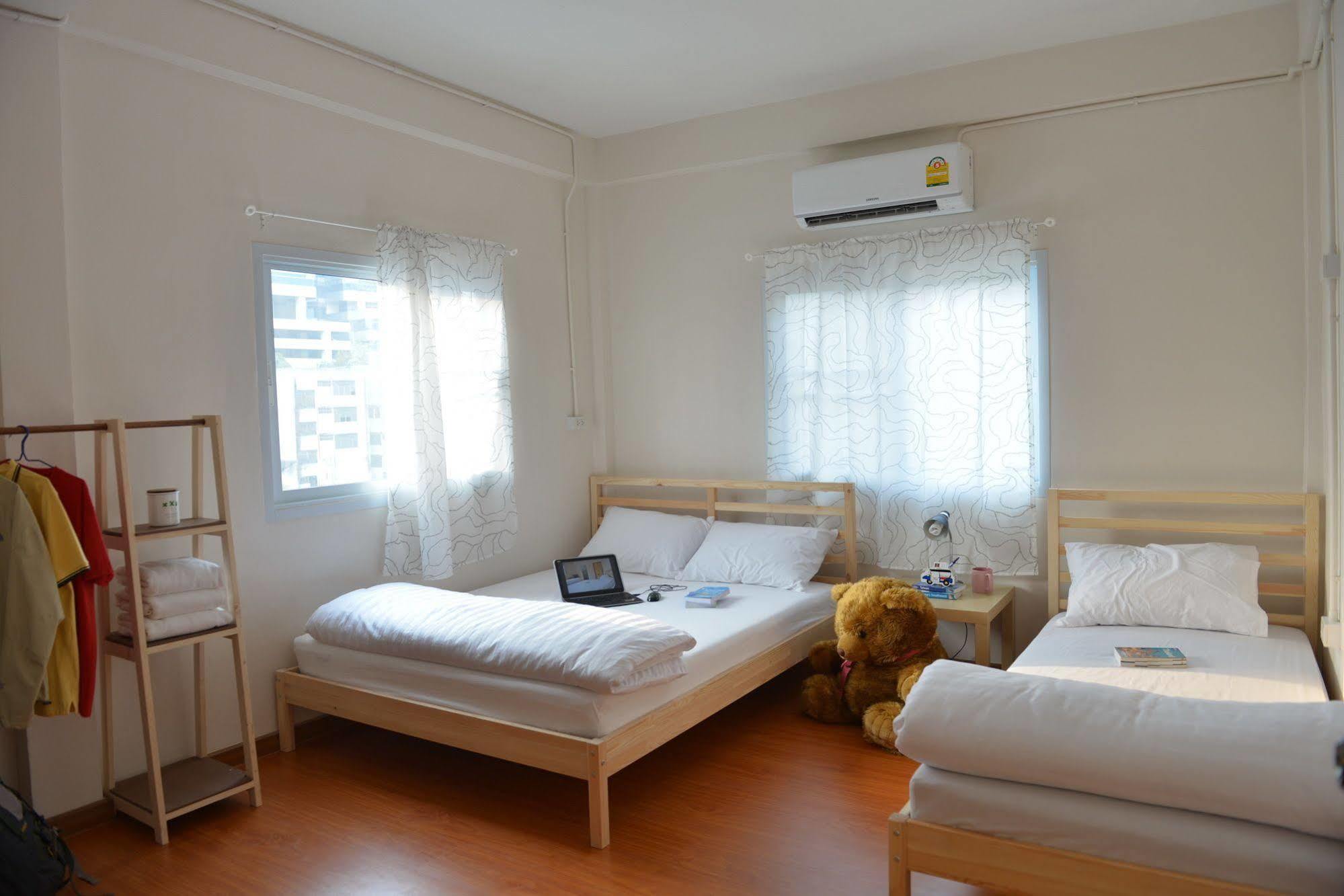 PanPan Hostel Bangkok Exterior foto