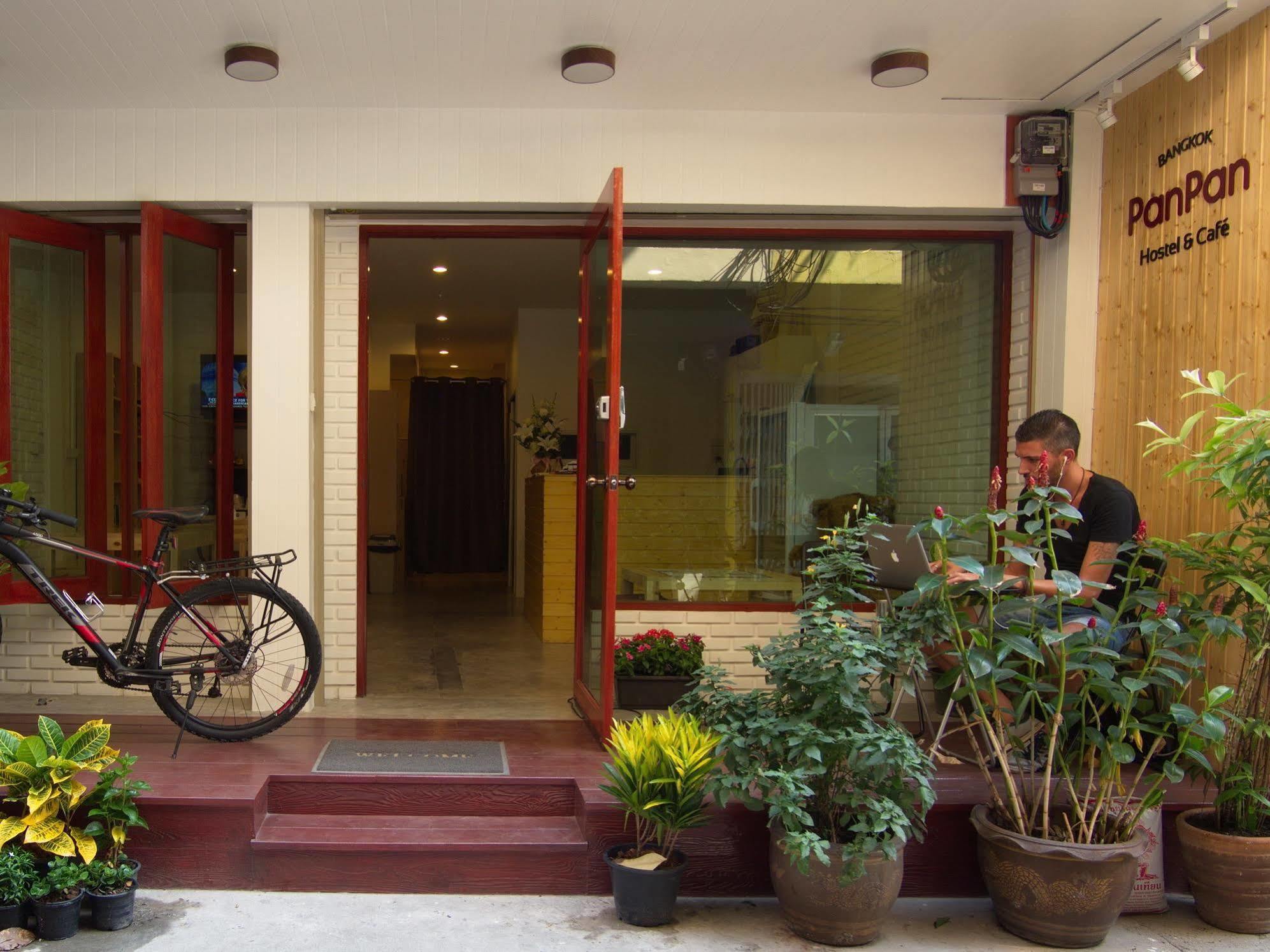 PanPan Hostel Bangkok Exterior foto