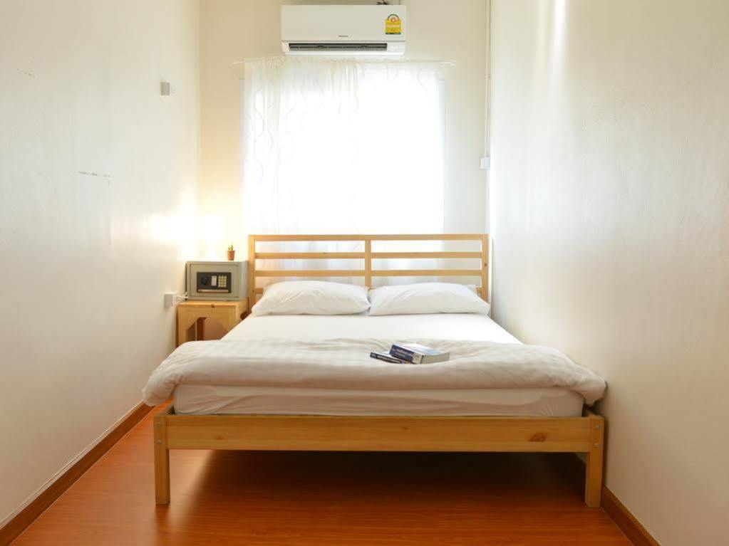 PanPan Hostel Bangkok Exterior foto